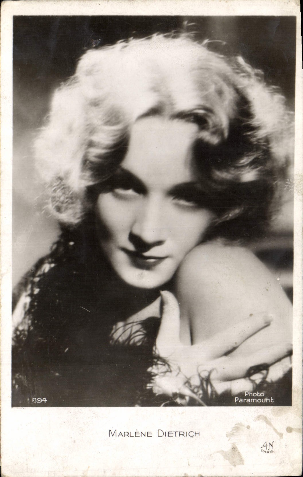 Postal Cine Marlene Dietrich