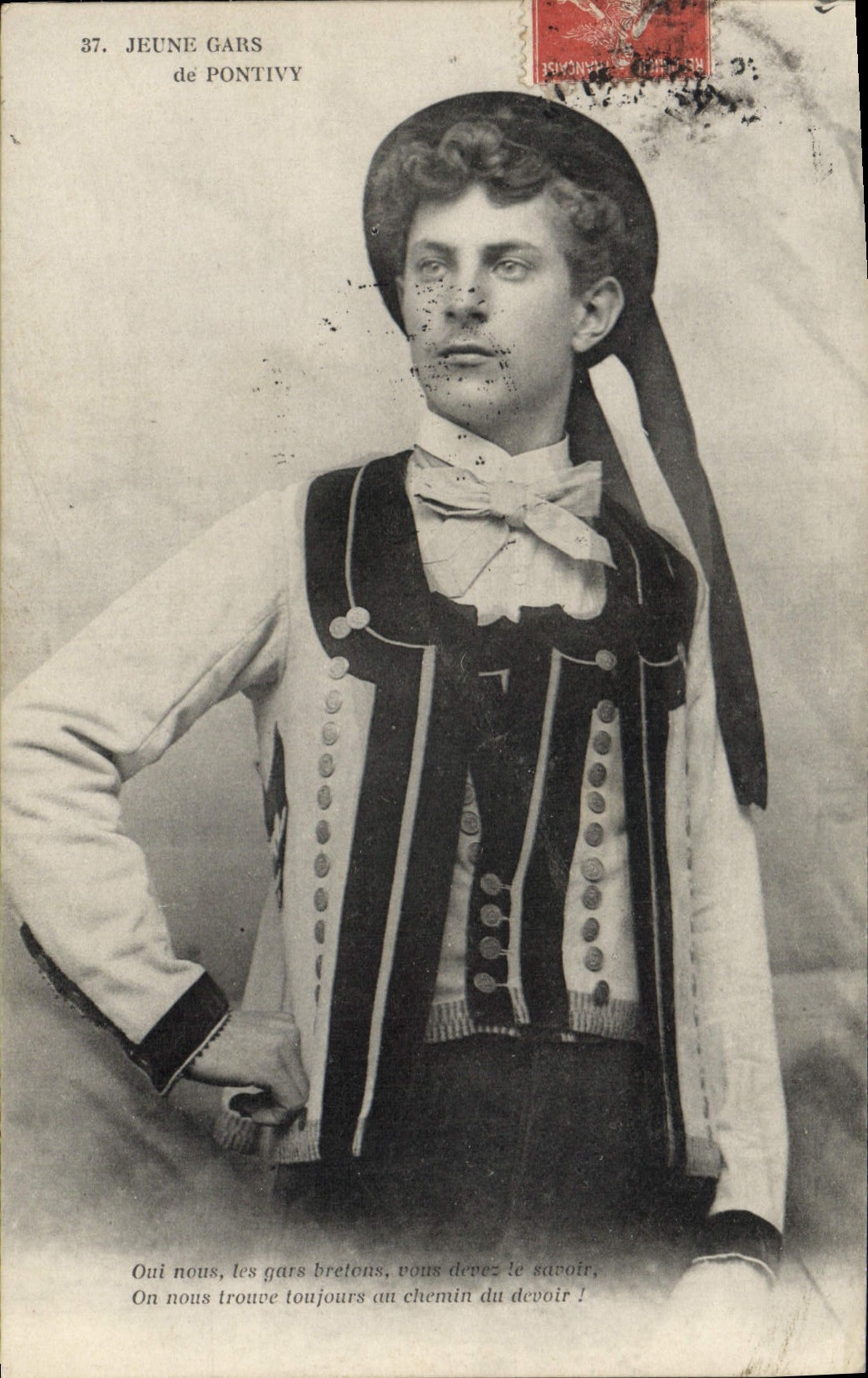 CPA Folklore Jeune Gars de Pontivy 