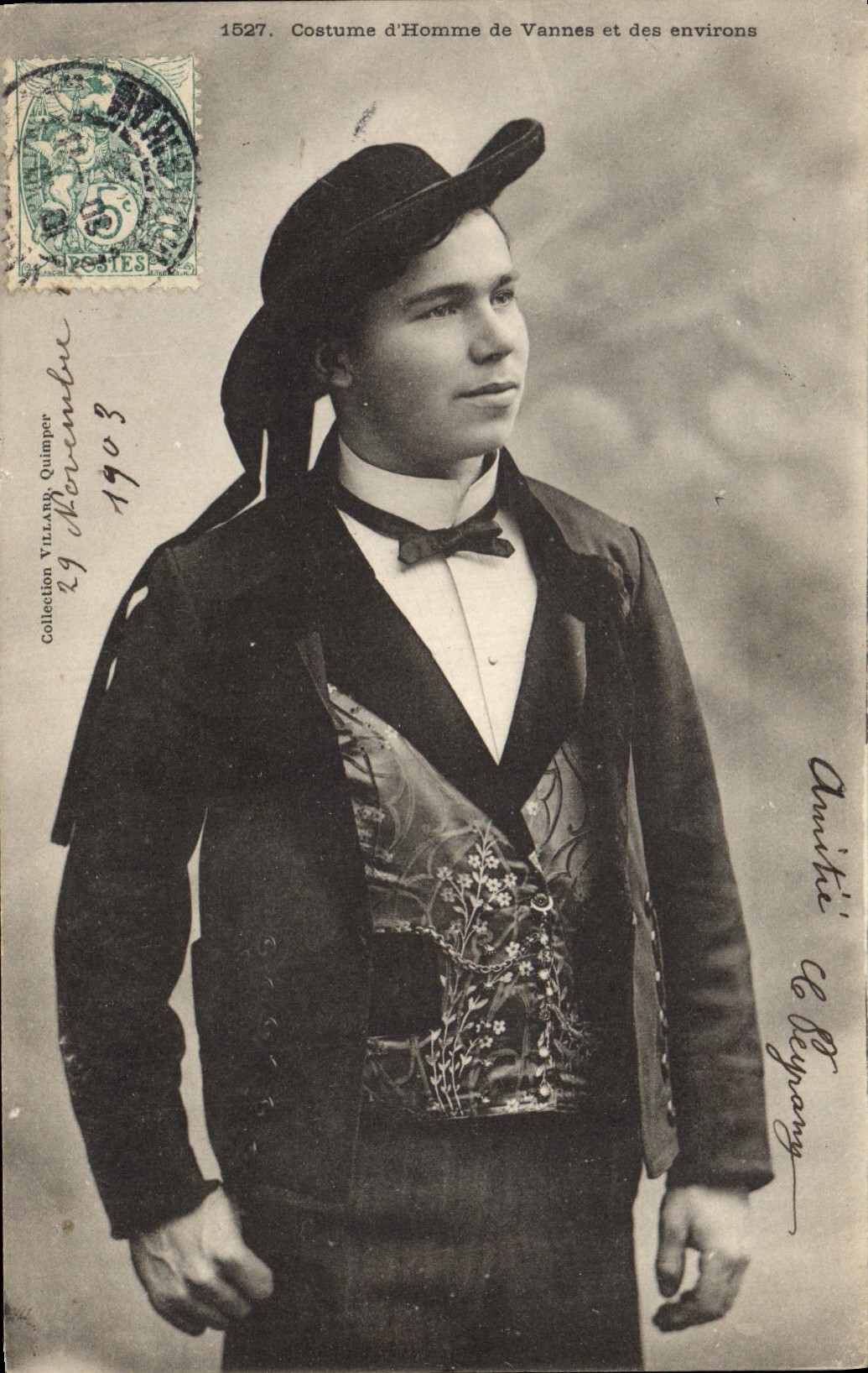CPA Folklore Costume d'homme de Vannes et des environs 
