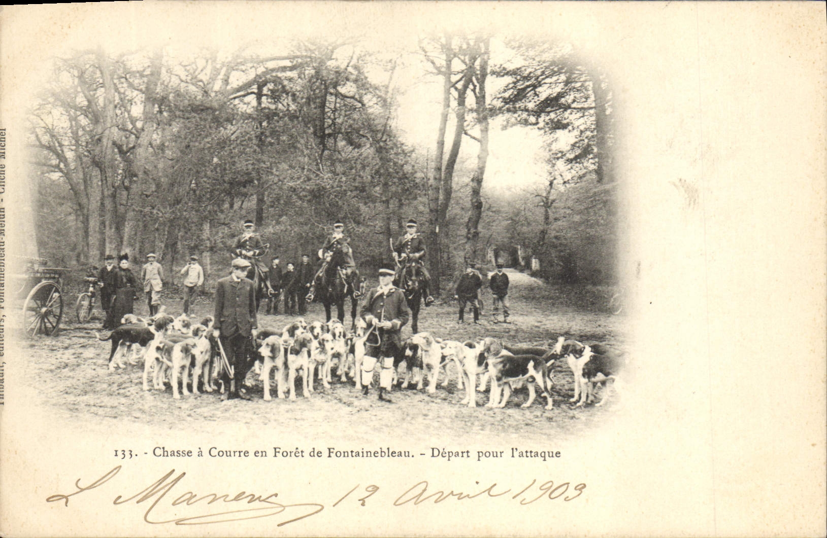 CPA Chasse a courre en Foret de Fontainebleau Depart pour l'attaque Chiens Chien