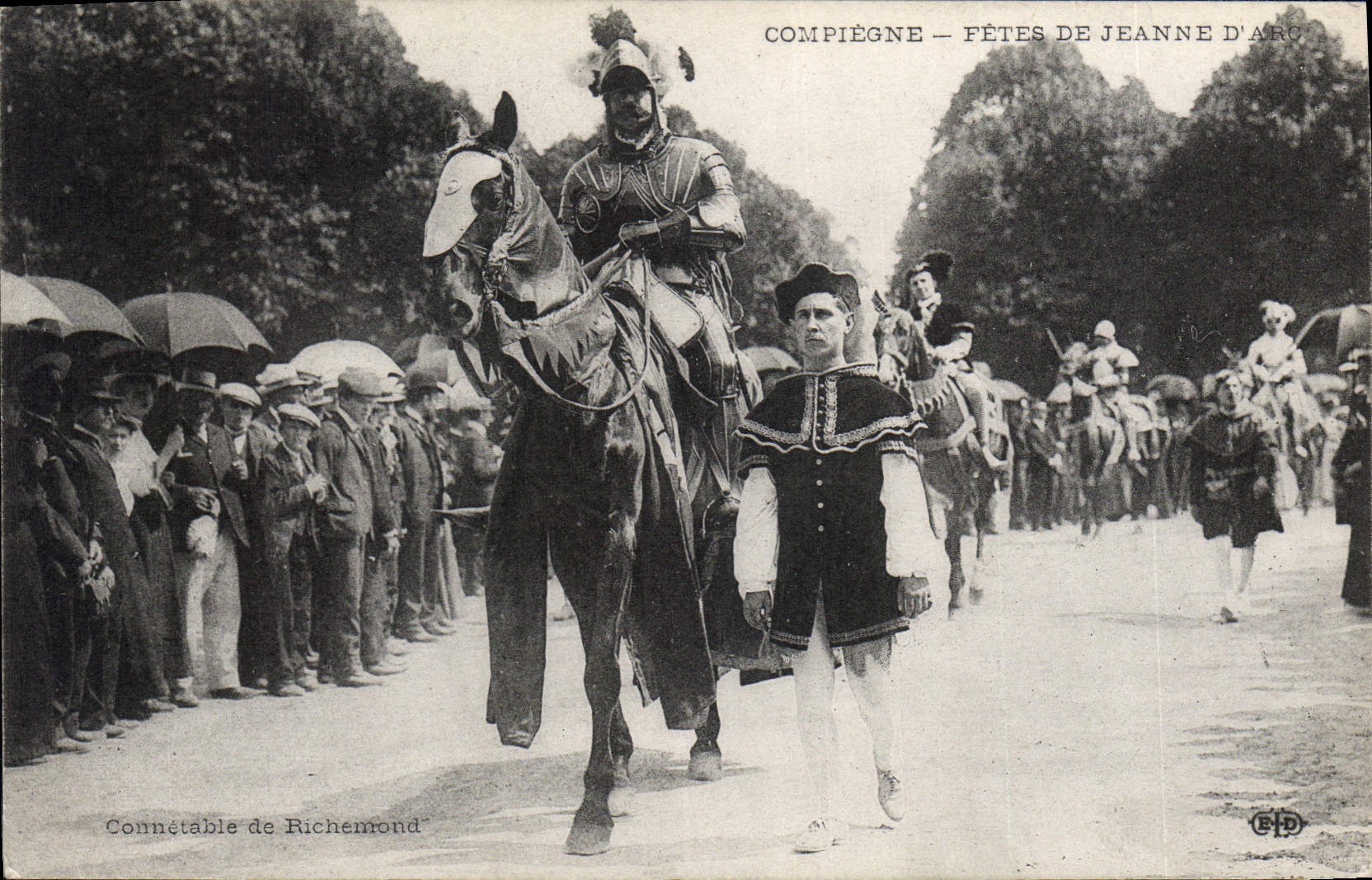 CPA Compiegne Fetes de Jeanne d'Arc 