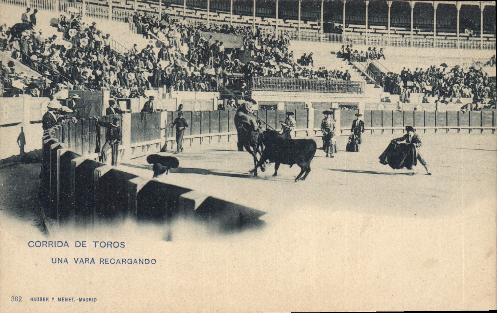 Postal Corrida Curso de toros Corrida de Toros Una vara recargando