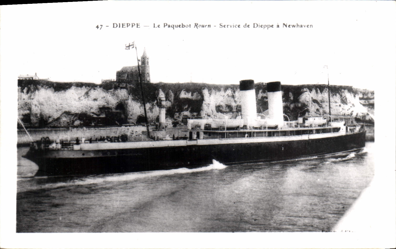 CPM Bateau Paquebot Dieppe Le paquebot Rouen Service de Dieppe a Newhaven