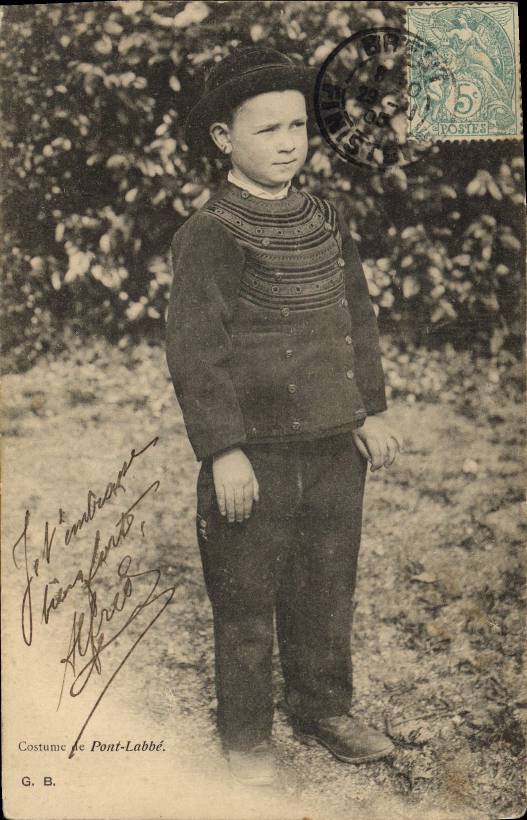 CPA Folklore Costume de Pont L'Abbe Enfant 