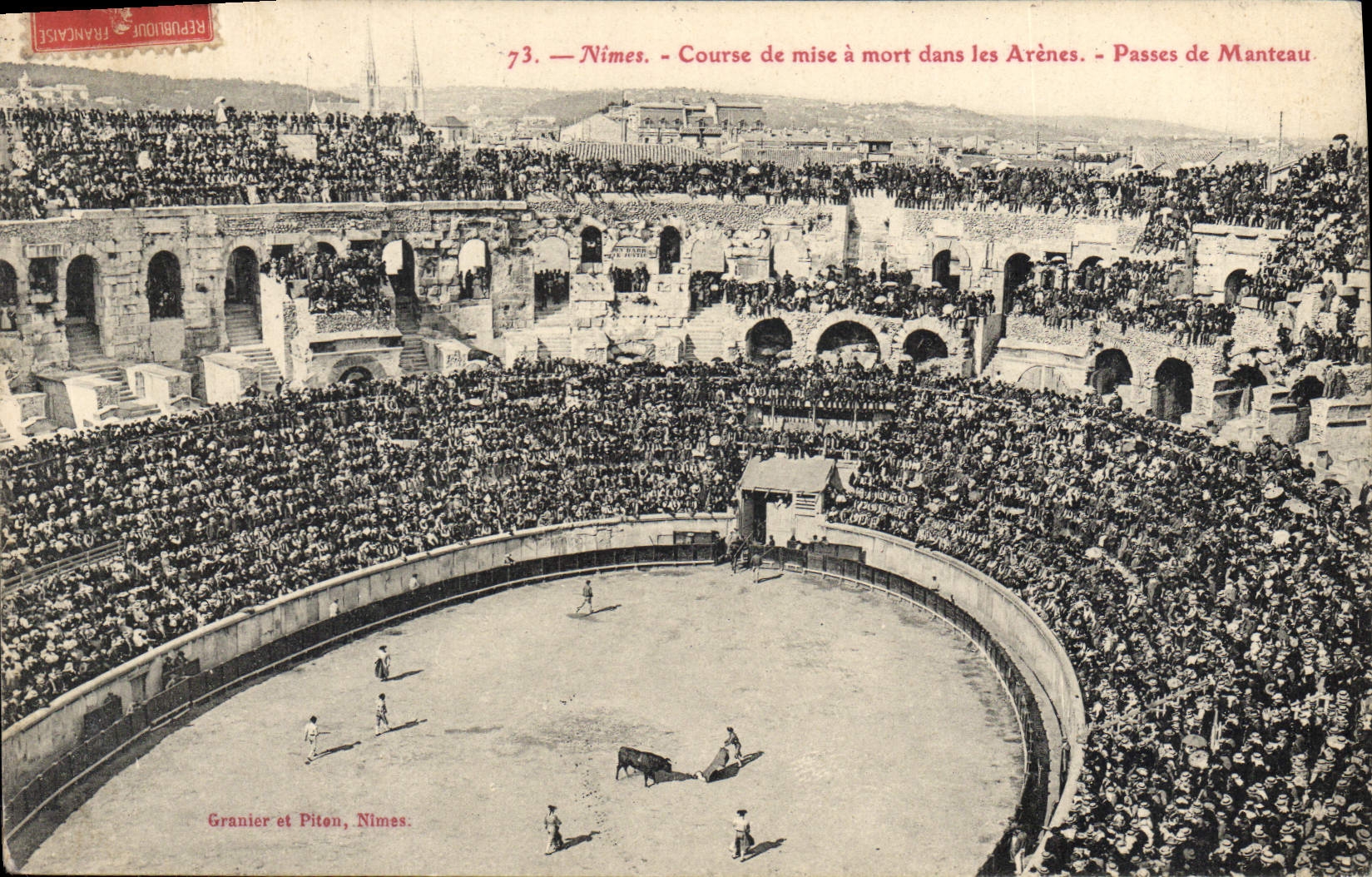 CPA Corrida Course de taureaux Nimes Course de mise a mort dans les arenes Passes de manteau