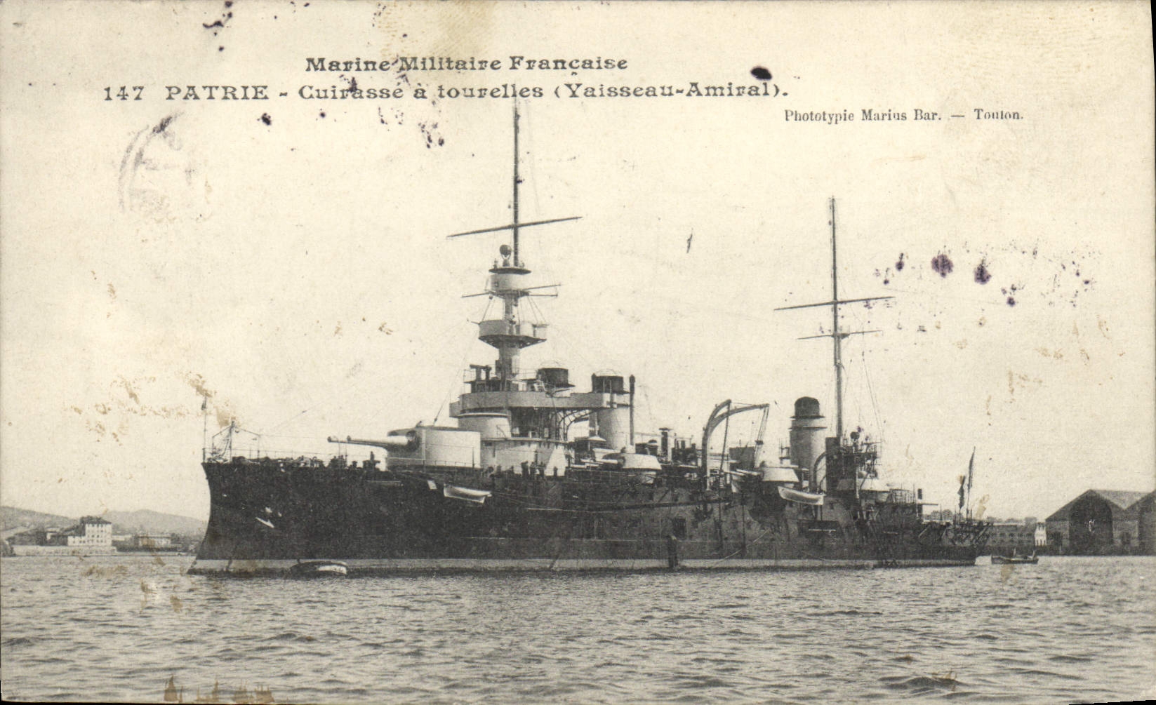 CPA Bateau Guerre Patrie Cuirasse a tourelles Vaisseau amiral 