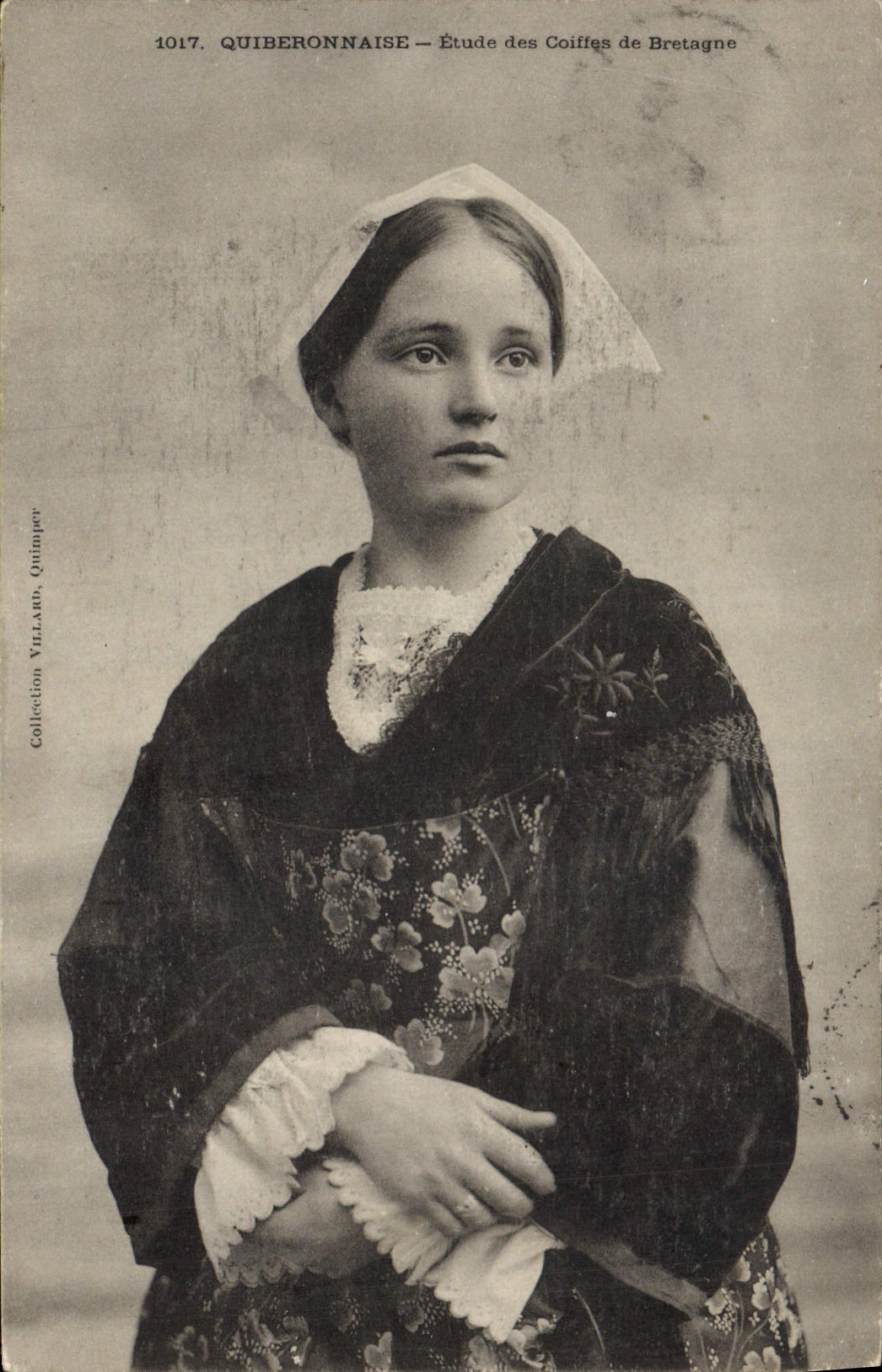 CPA Folklore Quiberonnaise 