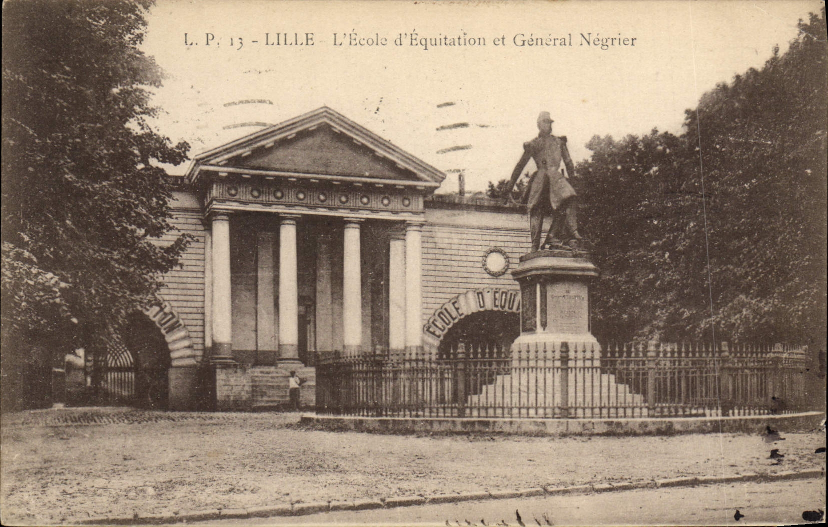 CPA Cheval Chevaux Hippisme Lille L'Ecole d'equitation et General Negrier