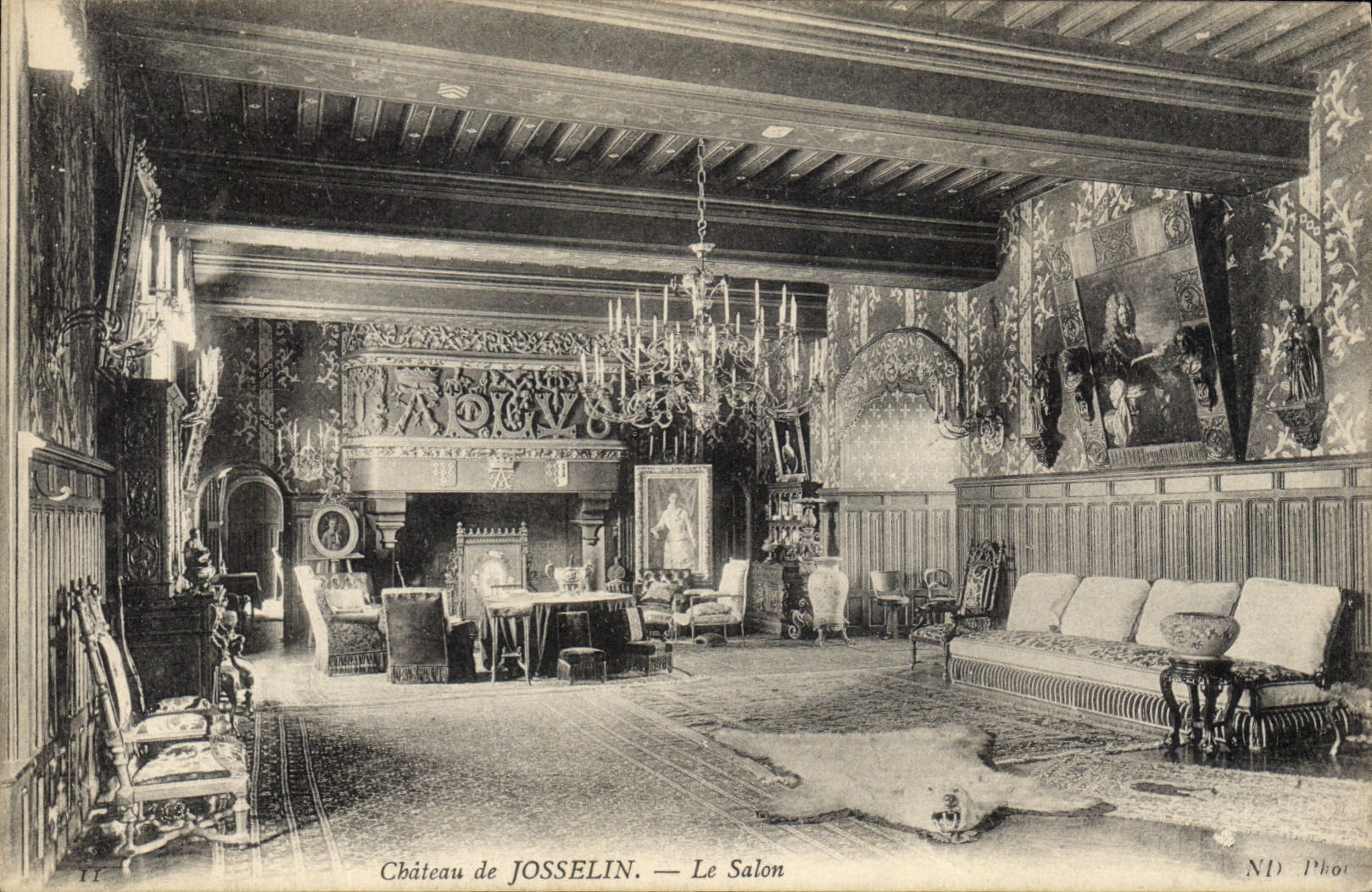 CPA Chateau de Josselin Le salon Tapisserie Tapis Ours