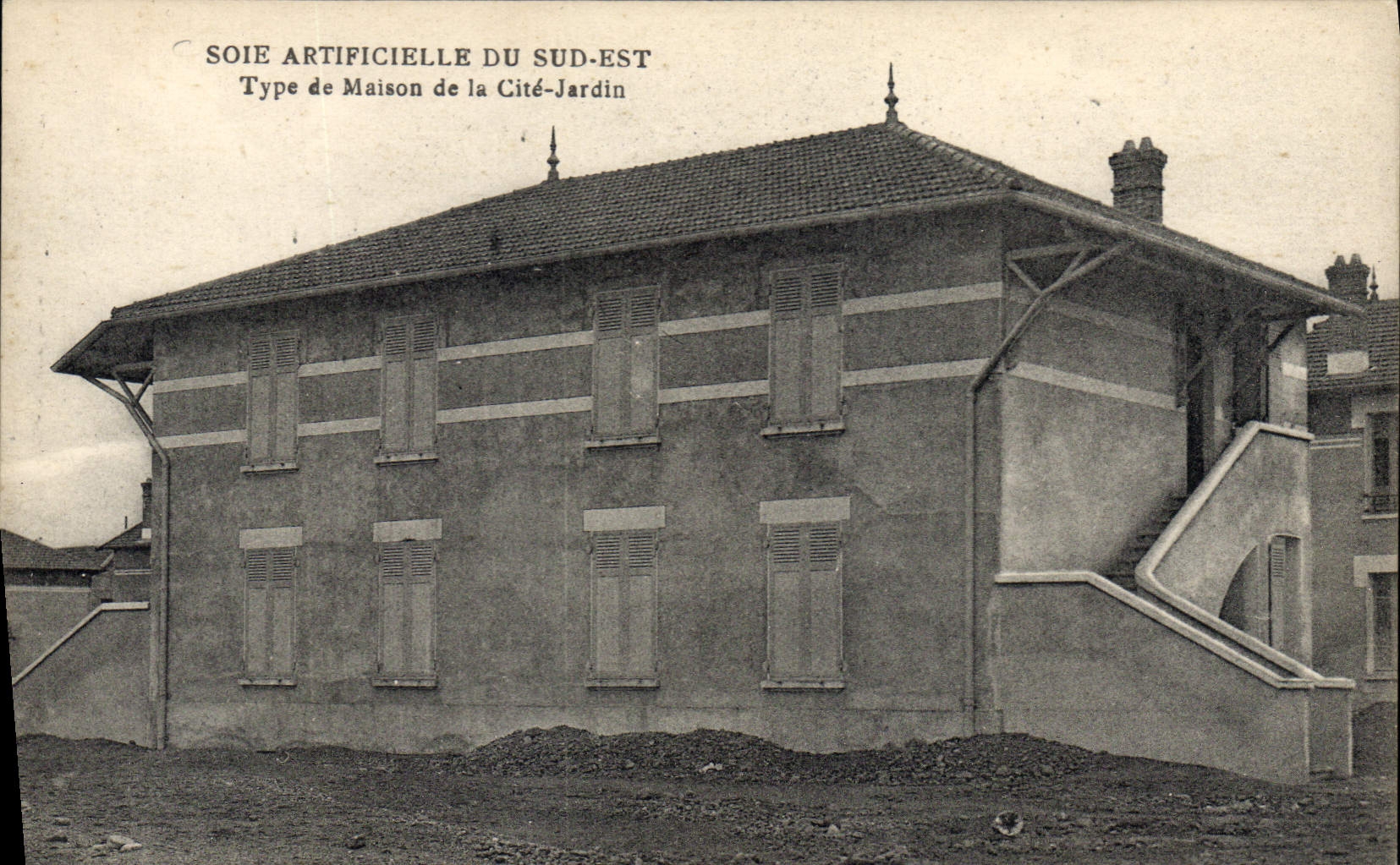 CPA Soie artificielle du Sud Est Type de maison de la Cite Jardin 