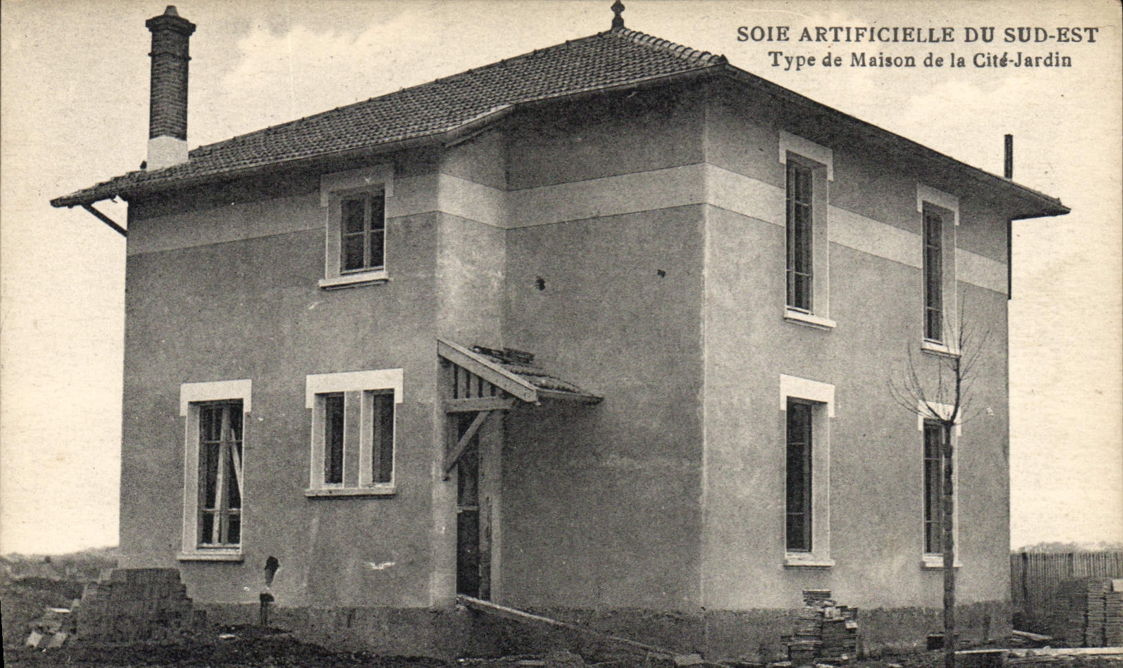 CPA Soie artificielle du Sud Est Type de maison de la Cite Jardin 