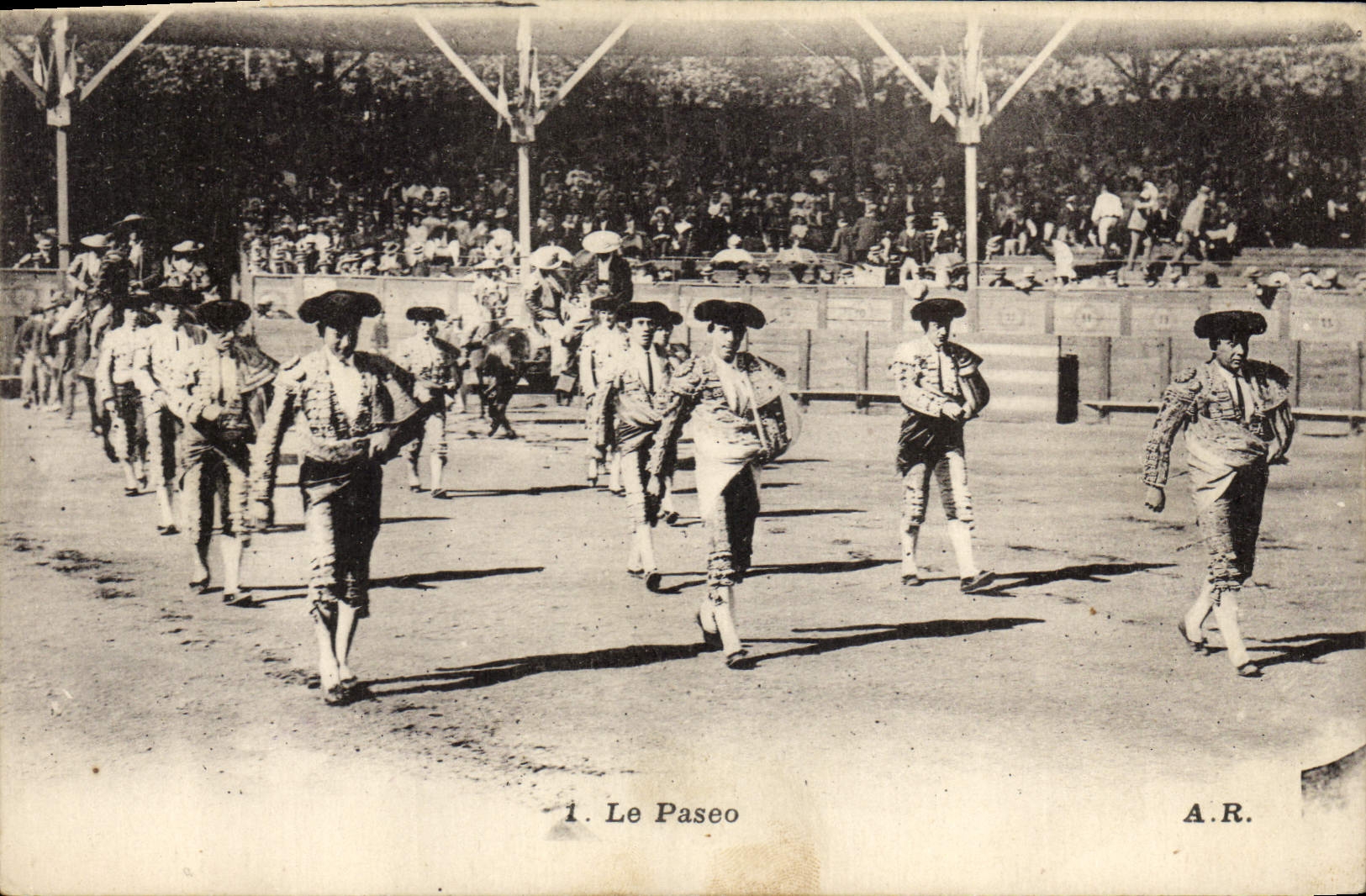 CPA Corrida Course de taureaux Le paseo