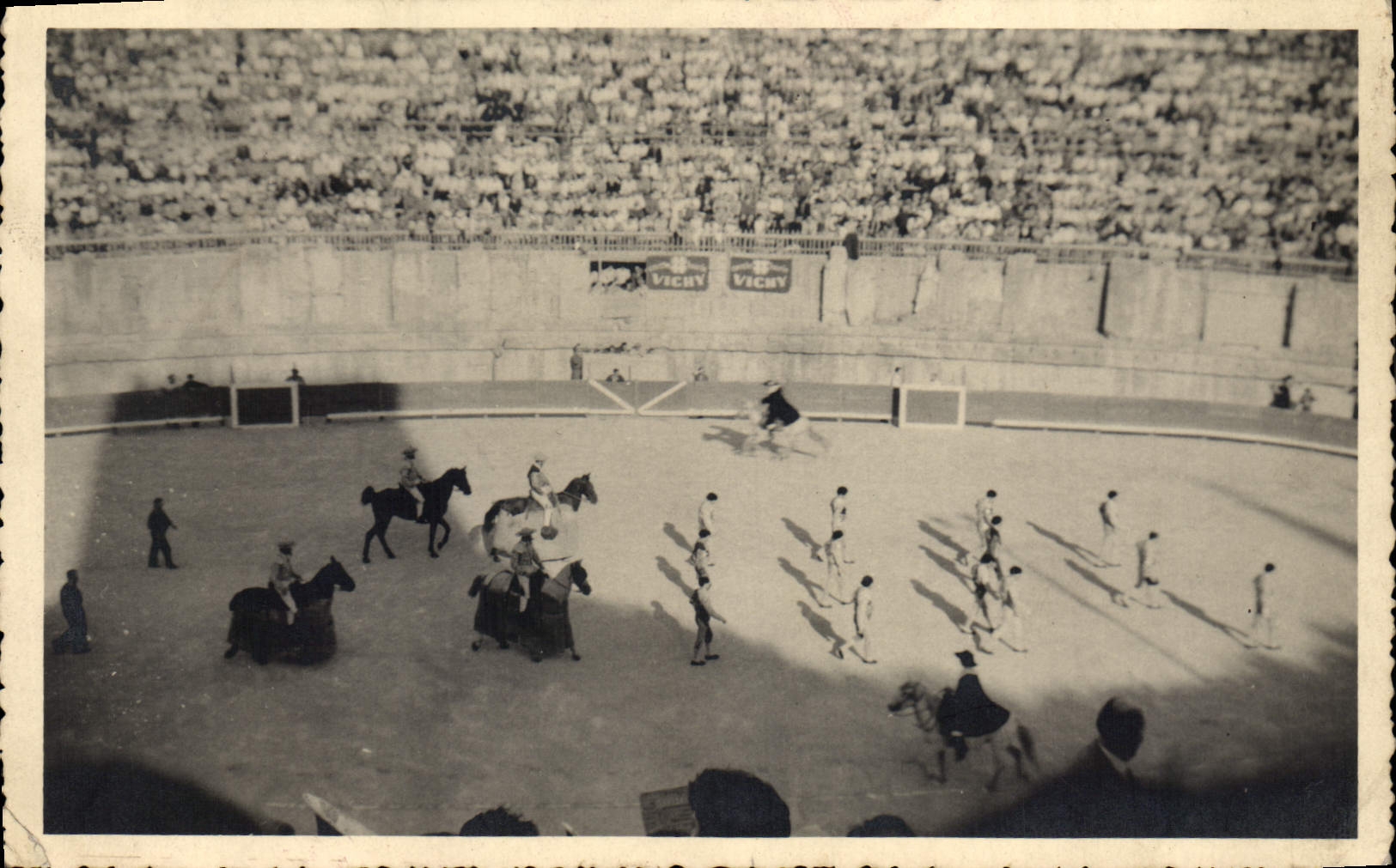 TARJETA FOTA Arles 1957 de Corrida Corrida de toros