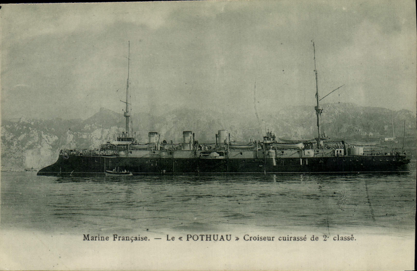 CPA Bateau de Guerre Le Pothuau Croiseur Cuirasse de 2eme classe