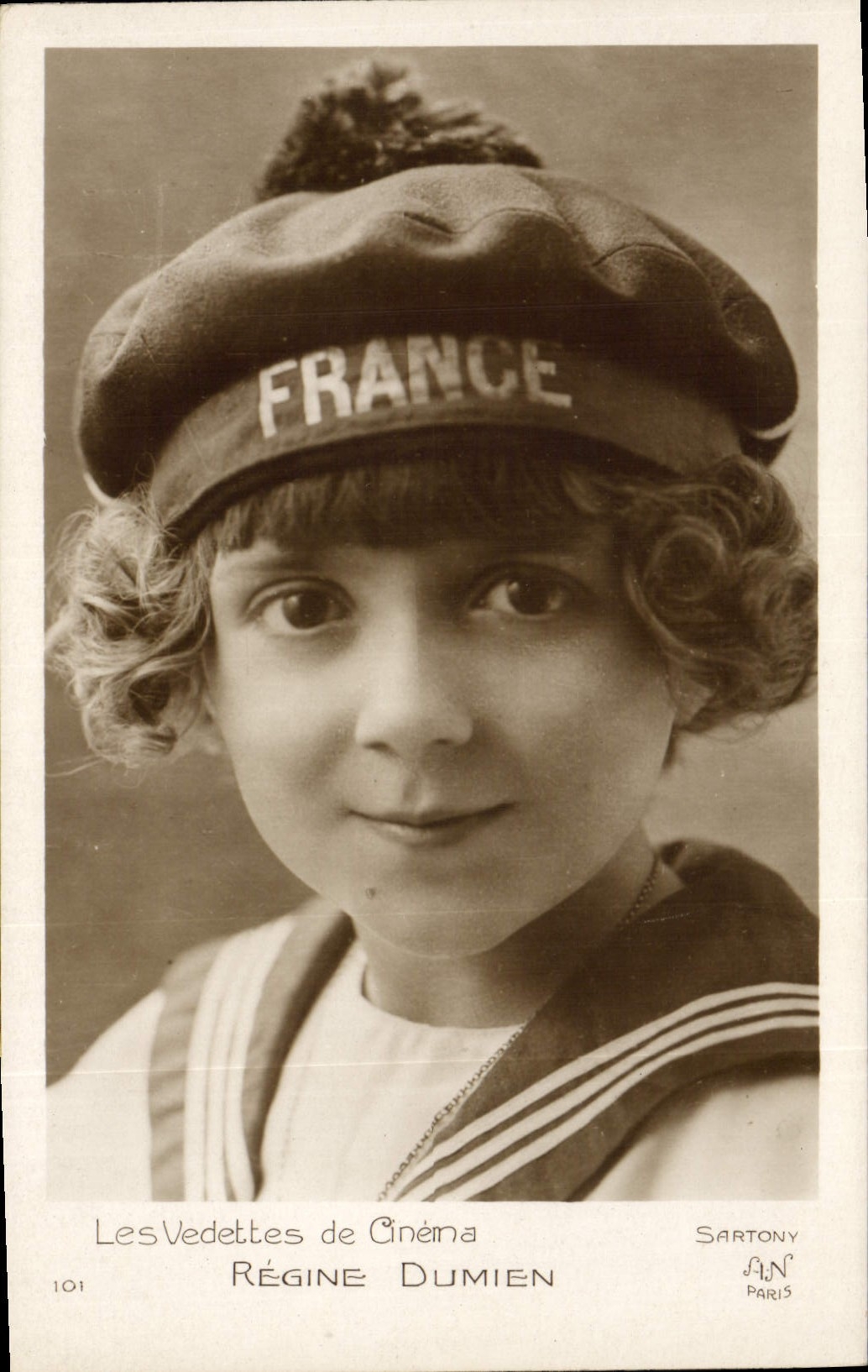 CPM Cinema Regine Dumien France Bateau Marin 