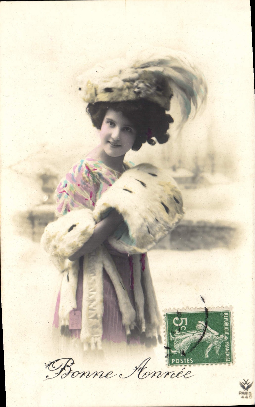 CPA Fantaisie Femme Fourrure 