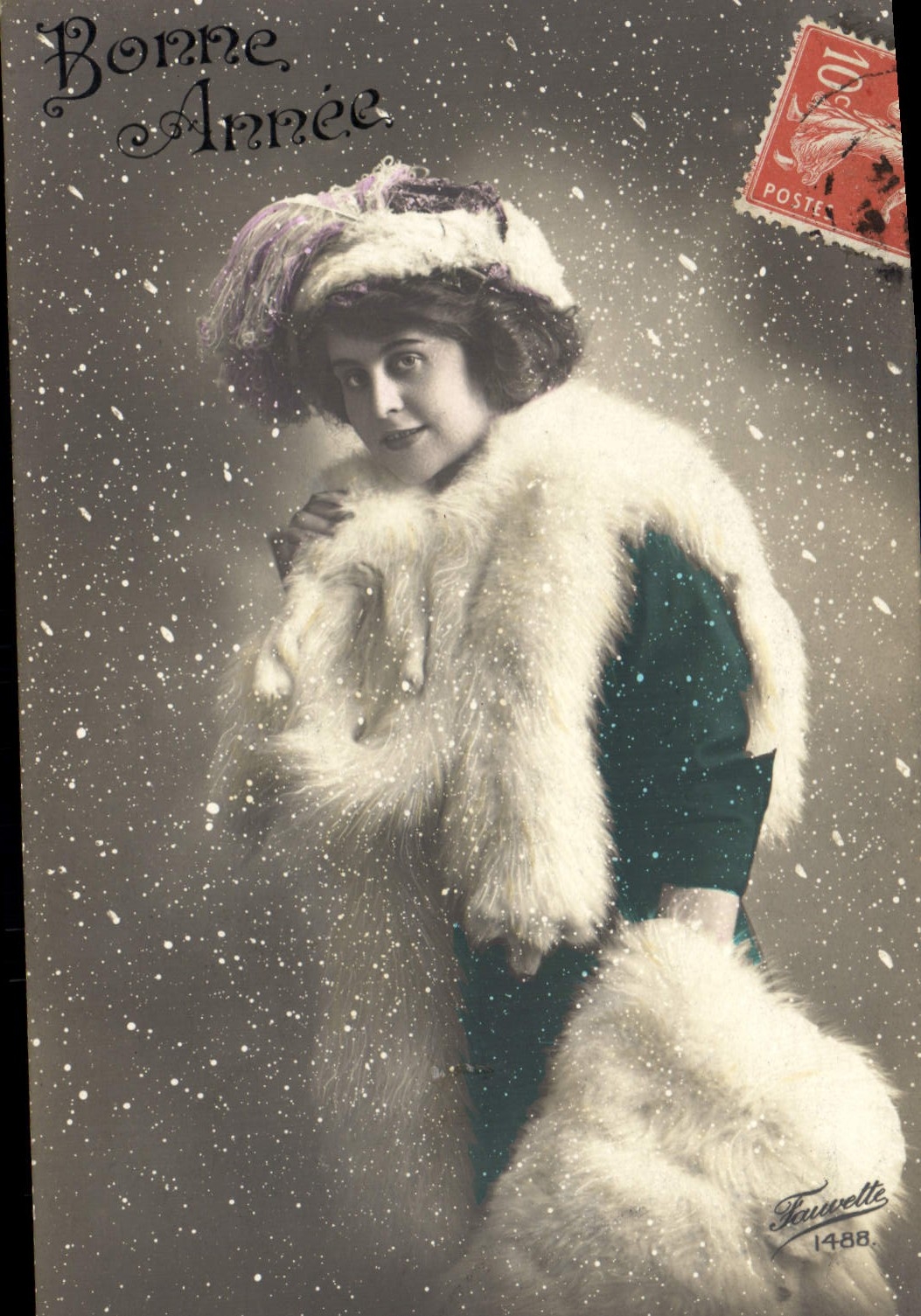 CPA Fantaisie Femme Fourrure 