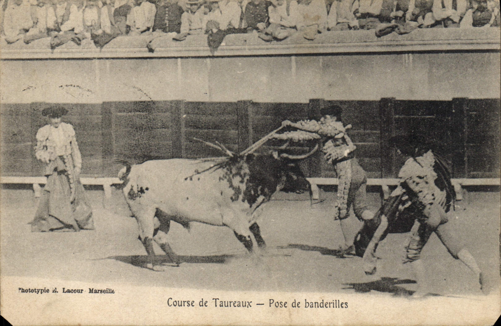 CPA Corrida Course de taureaux Pose de banderilles