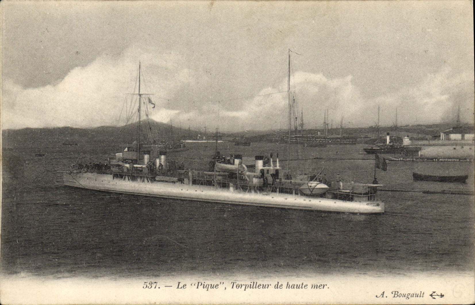 CPA Bateau de Guerre Le Pique Torpilleur de haute mer 