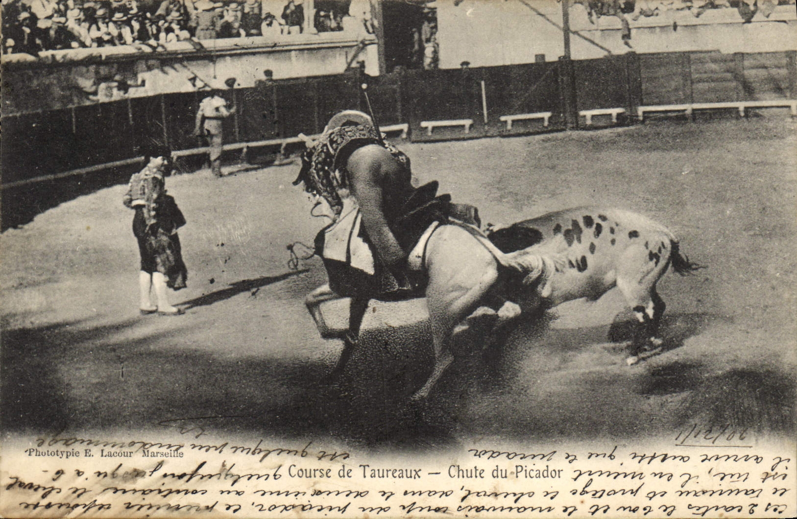 CPA Corrida Course de Taureaux Chute du picador 
