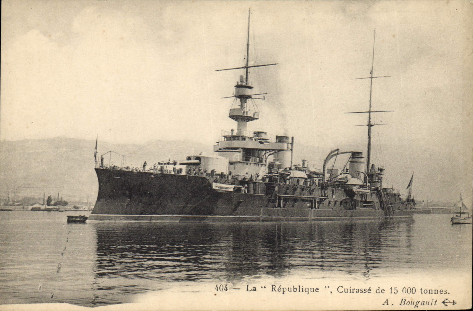 CPA Bateau de Guerre La Republique Cuirasse 