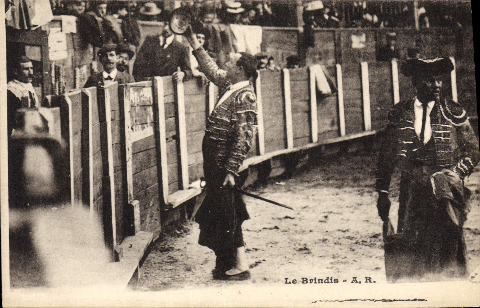 CPA Corrida Course de Taureaux Le Brindis