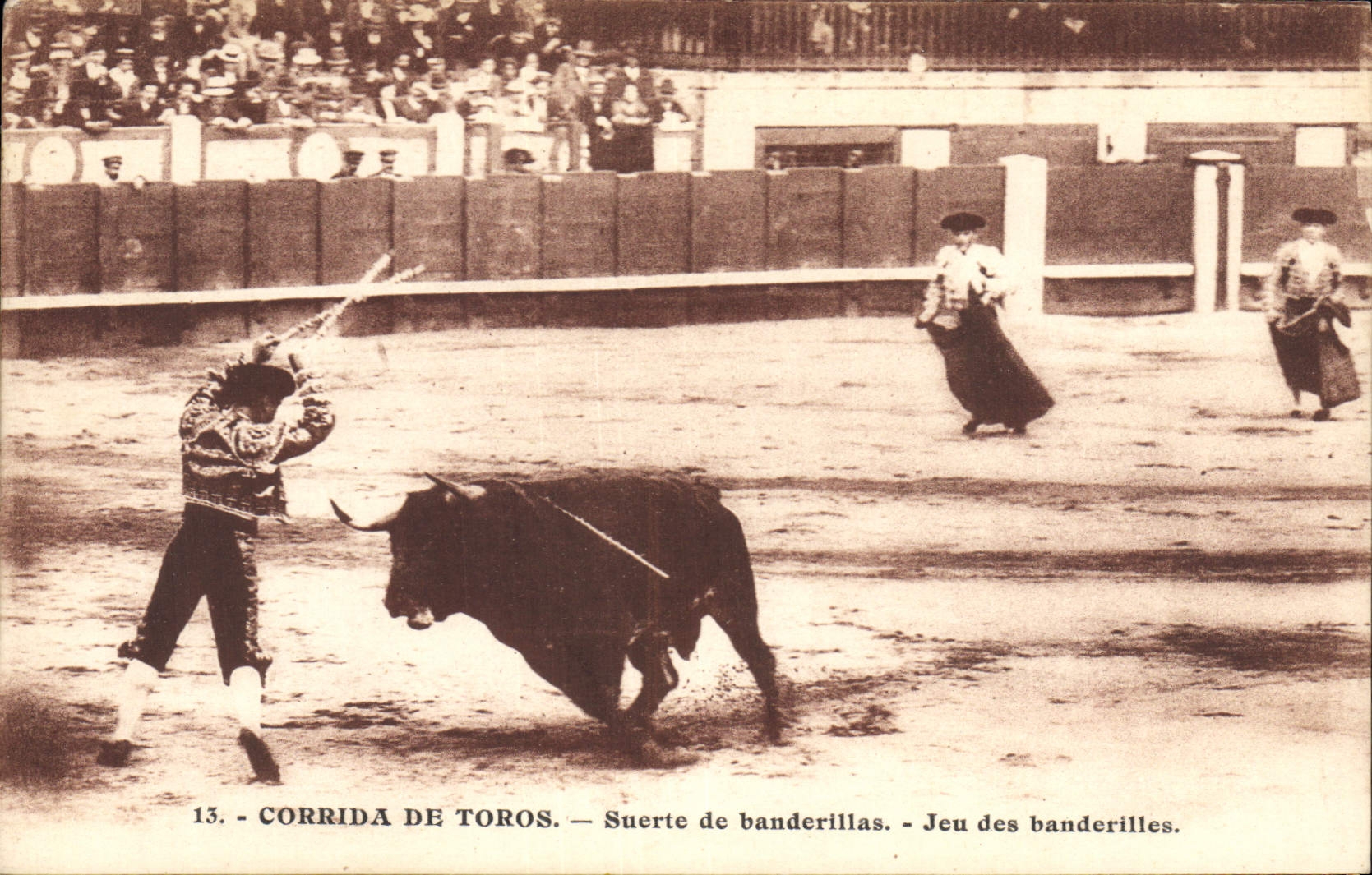 CPA Corrida Course de Taureaux Suerte de Banderillas