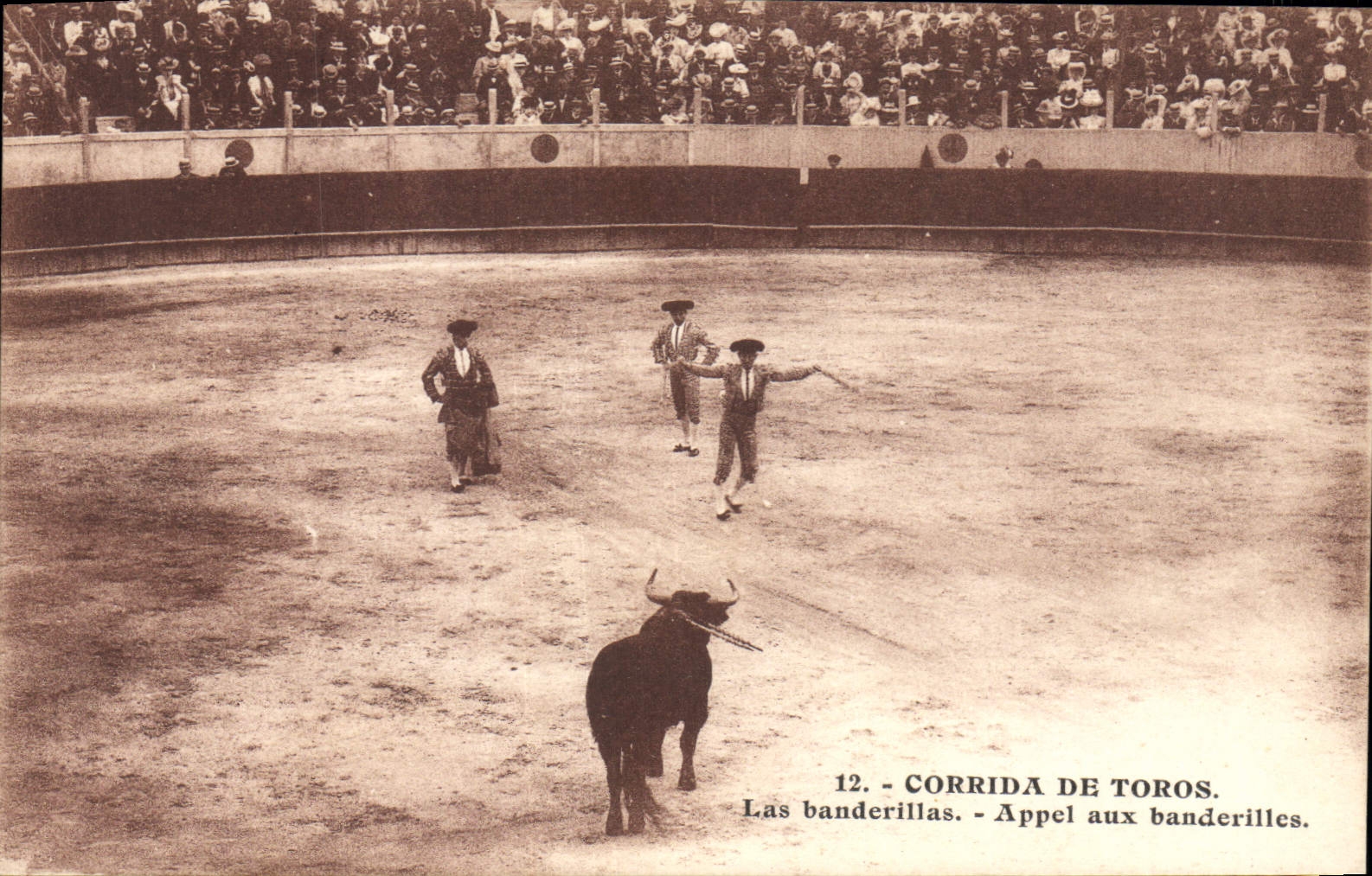 CPA Corrida Course de Taureaux Les banderillas