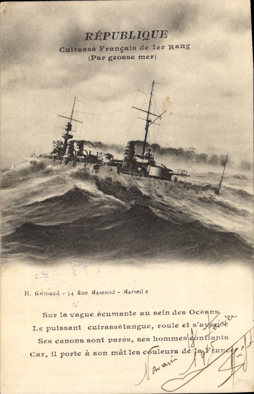 CPA Bateau de Guerre Republique Cuirasse Francais de 1er rang par grosse mer