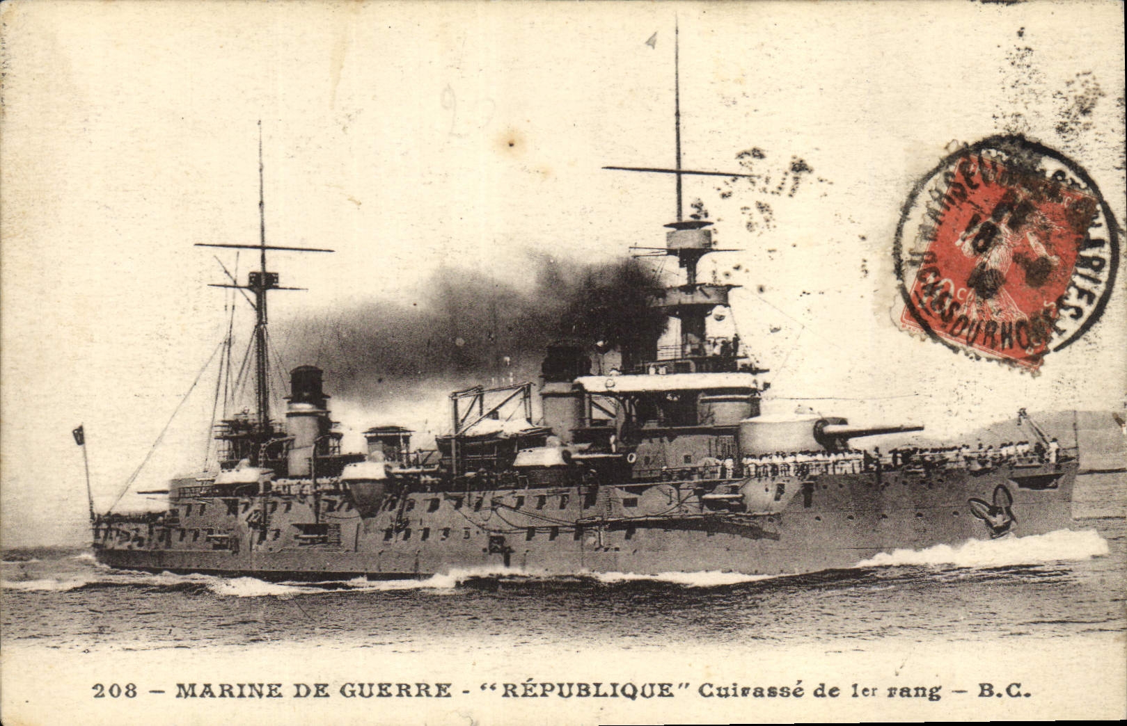 CPA Bateau de Guerre Republique Cuirasse de 1er rang