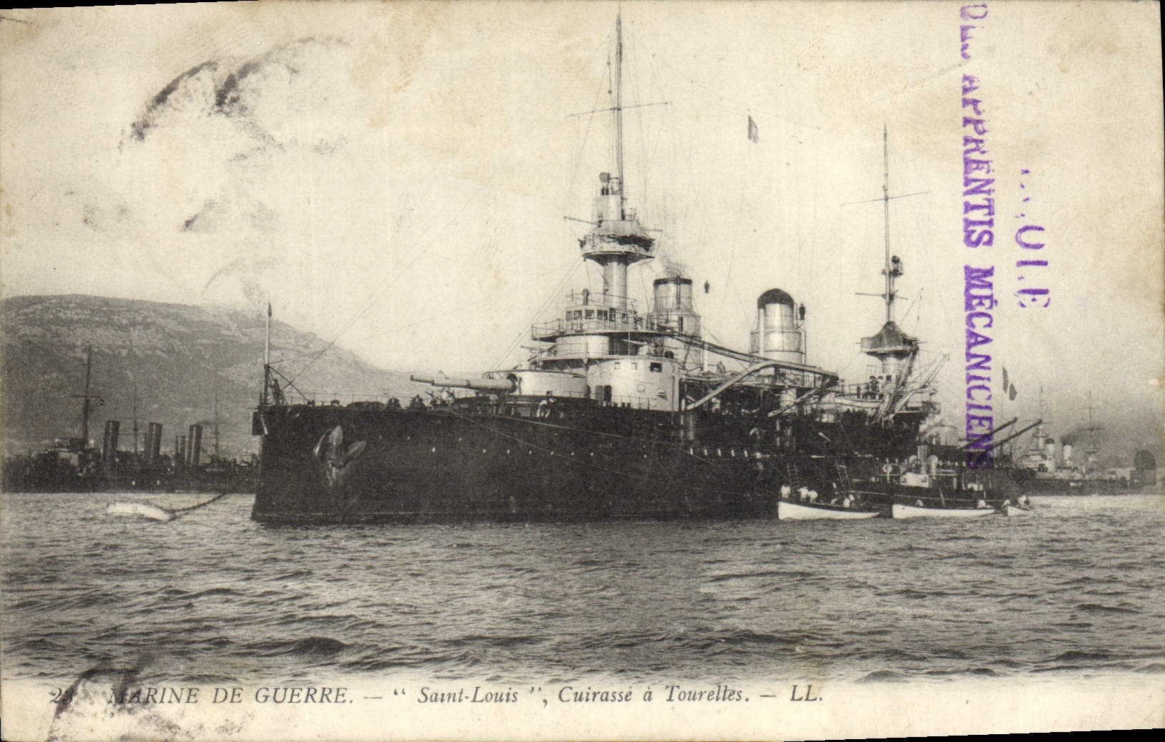 CPA Bateau de Guerre Saint Louis Cuirasse a tourelles