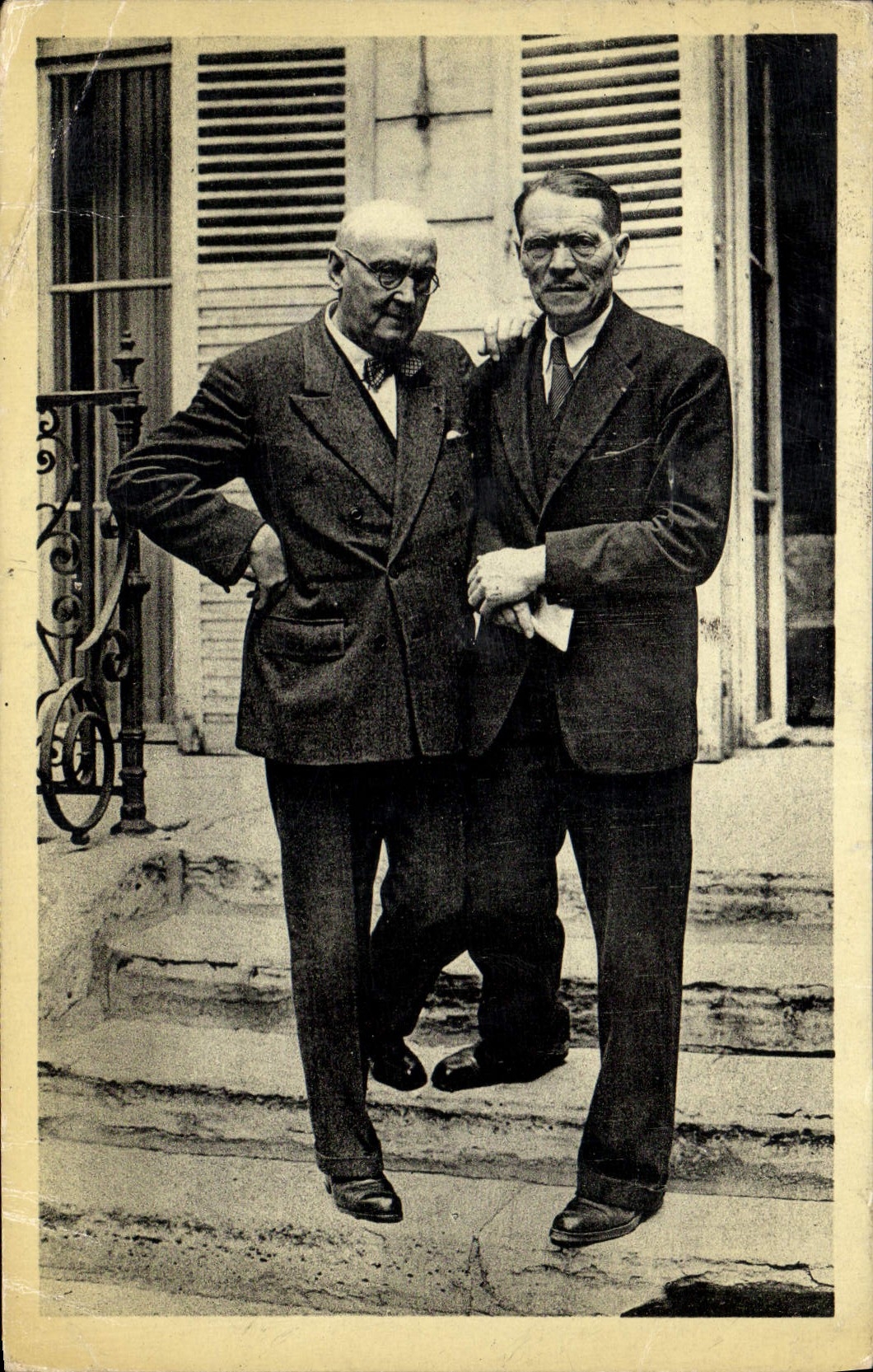 CPA Georges Duhamel de l'Academie Francaise en compagnie de Berthold Mahn 