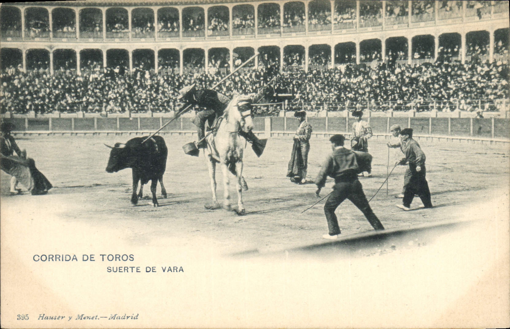 CPA Corrida Course de taureaux Suerte de Vara