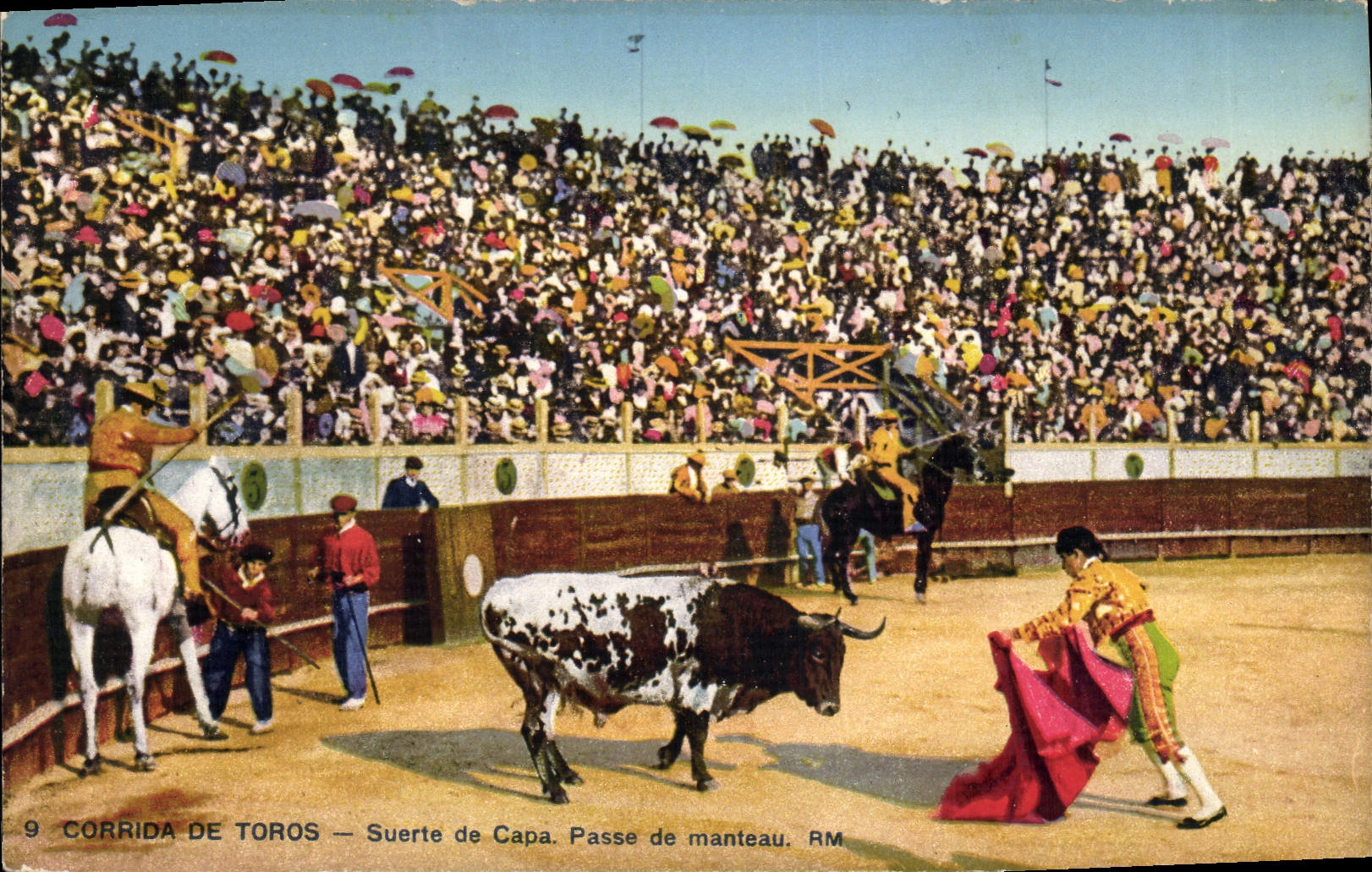 CPA Corrida Course de taureaux Suerte de capa