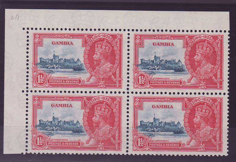 Gambia Gambie KGV Silver Jubilee 1 1/2d deep blue & scarlet u/m ** block of 4 VARIETY Extra Flgastaff SG 143b