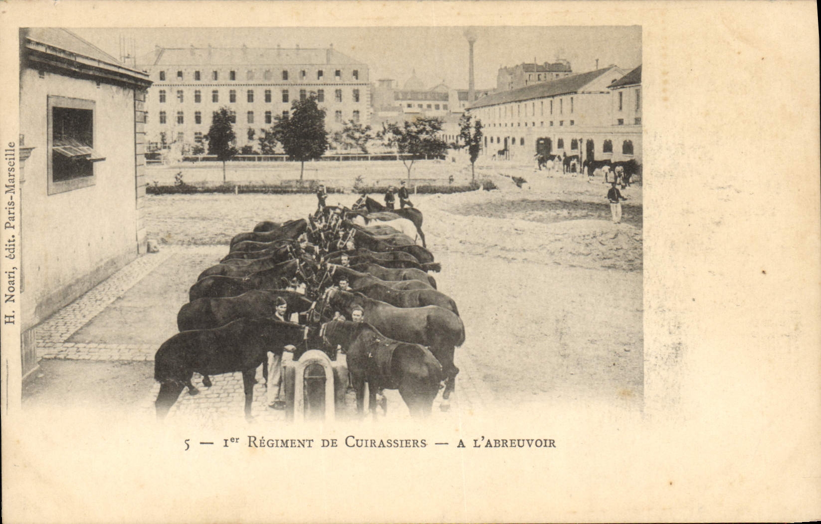 Postal Caballo Equitación Hípica 1.o regimiento de coraceros Al abrevadero Militaria