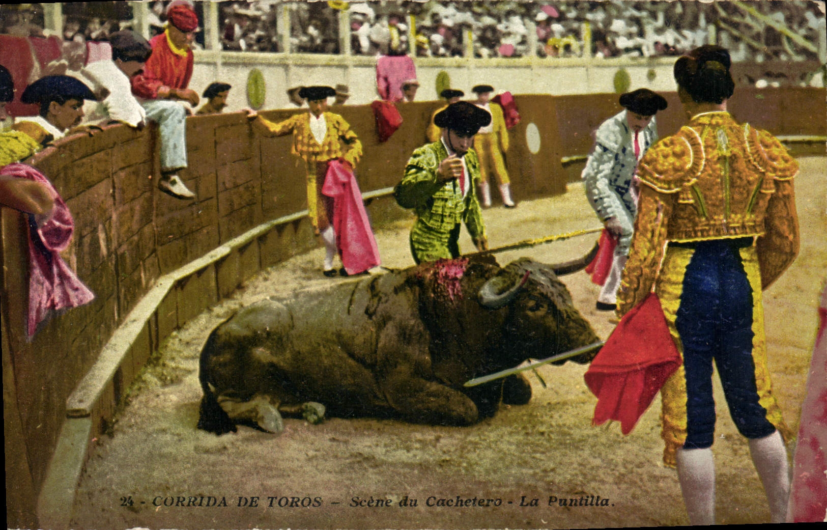 Postal Corrida Curso de toros Escena del Cachetero el puntilla