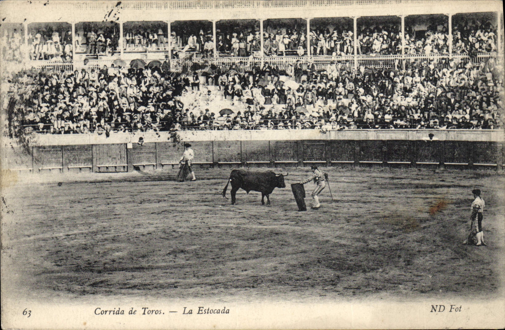CPA Corrida Course de taureaux La Estocada 