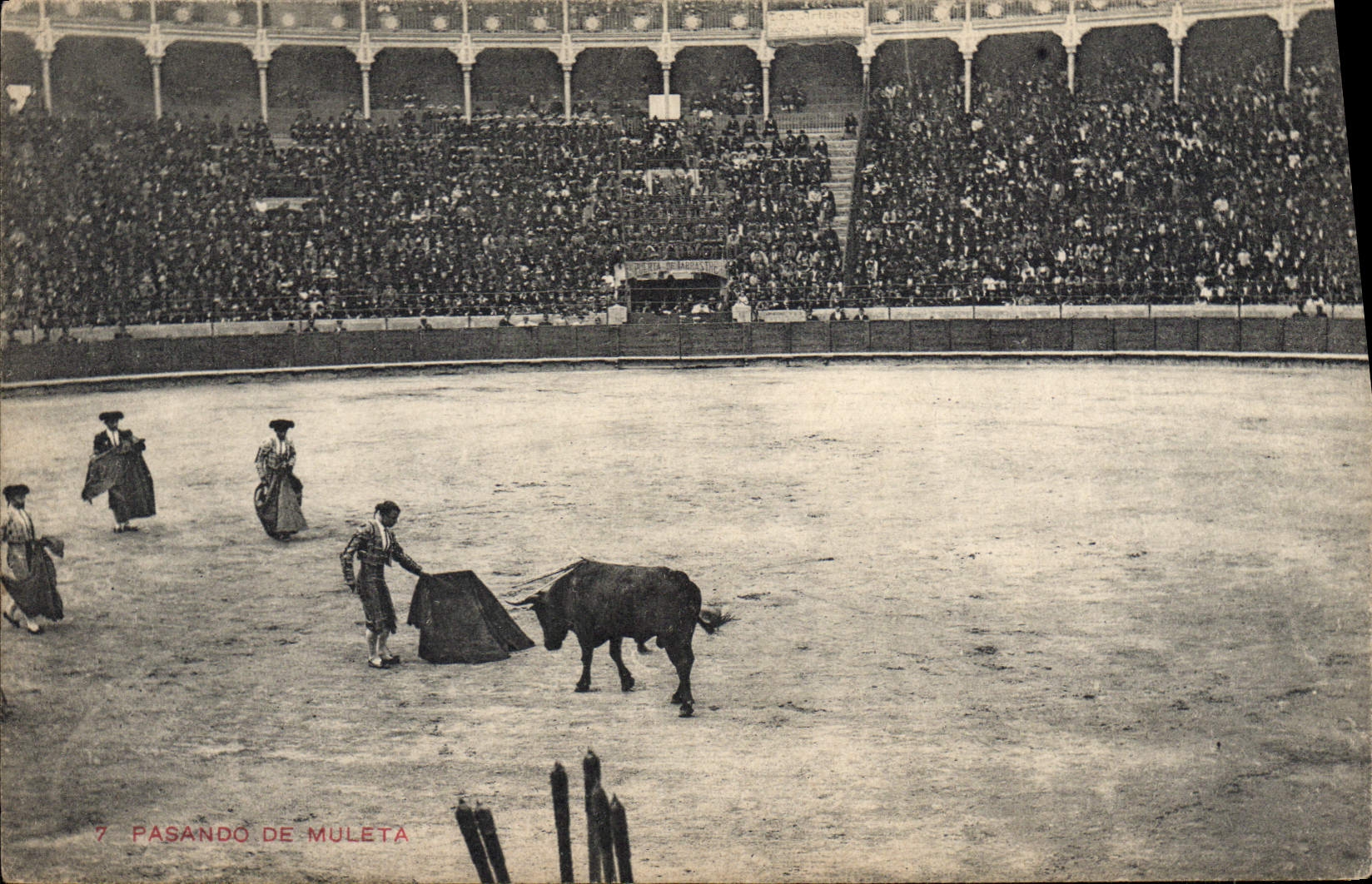 Postal Corrida Corrida de toros Pasando de Muleta