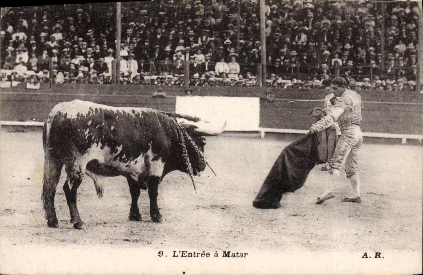 CPA Corrida Course de taureaux L'entree a Matar