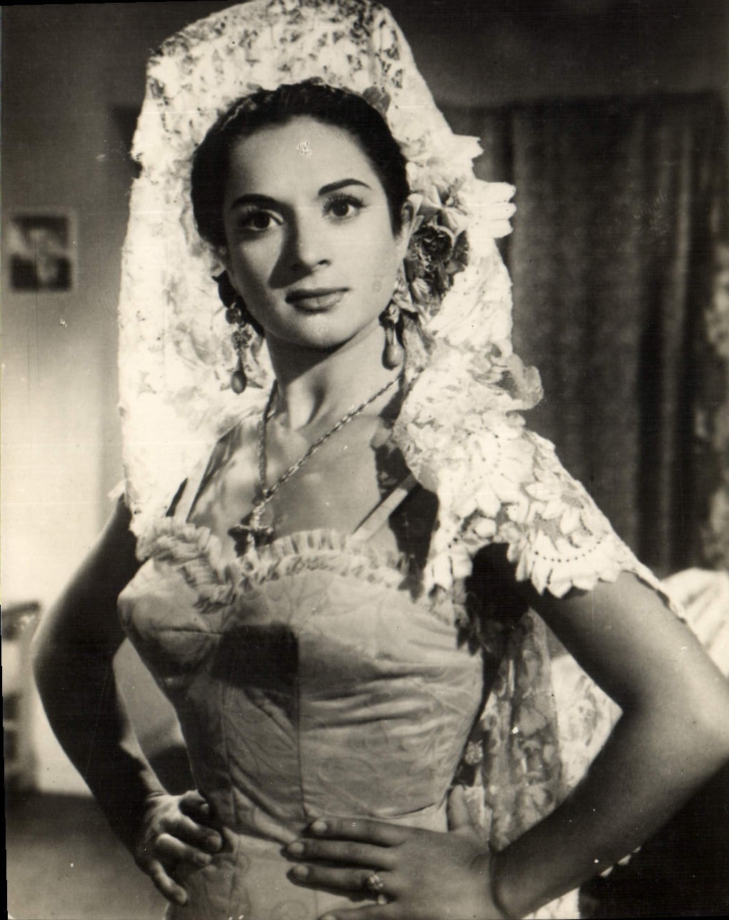 Modern Postcard Cinema Lola Flores