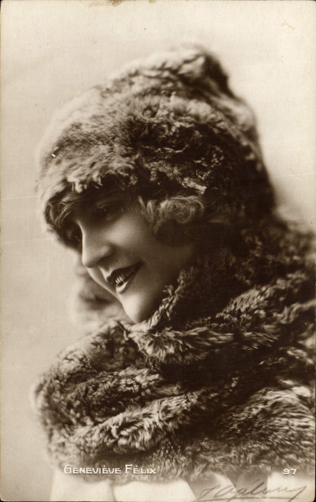 CPM Cinema Genevieve Felix 
