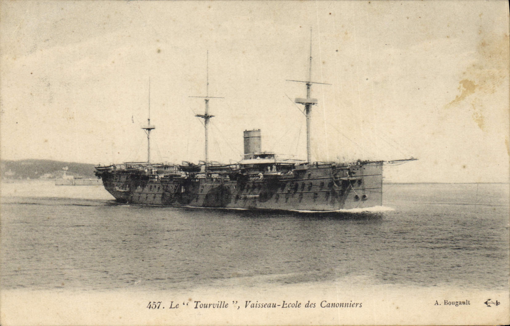 CPA Bateau de Guerre Le tourville Vaisseau ecole des canonniers 