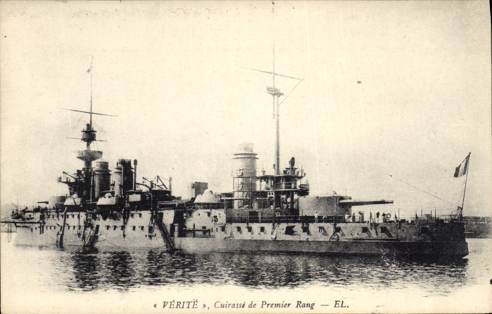 CPA Bateau de Guerre Verite Cuirasse de 1er rang 