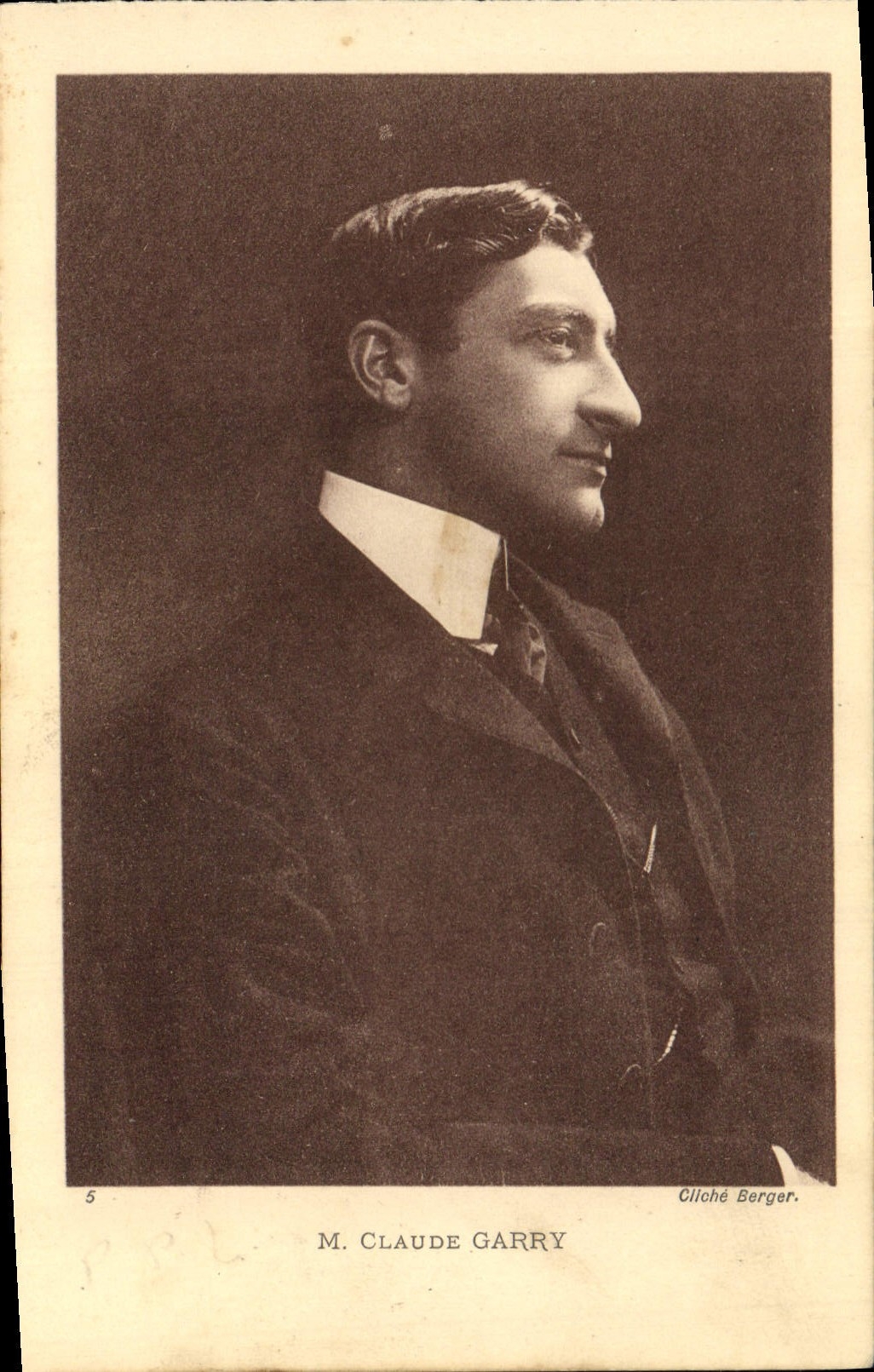 Postal Cine Claude Garry