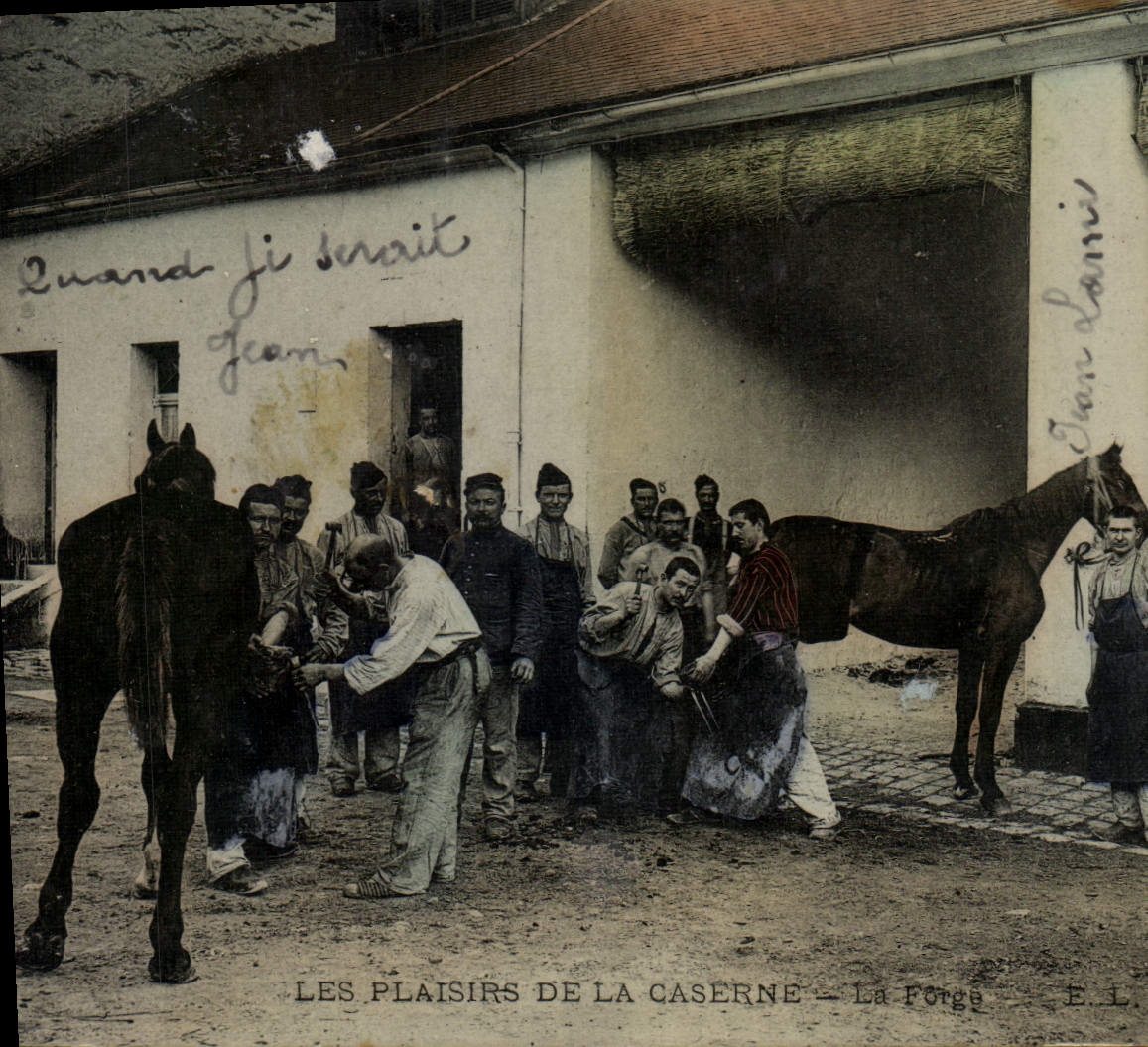 CPA Cheval Hippisme Equitation Les plaisirs de la caserne La forge Forgeron Militaria 