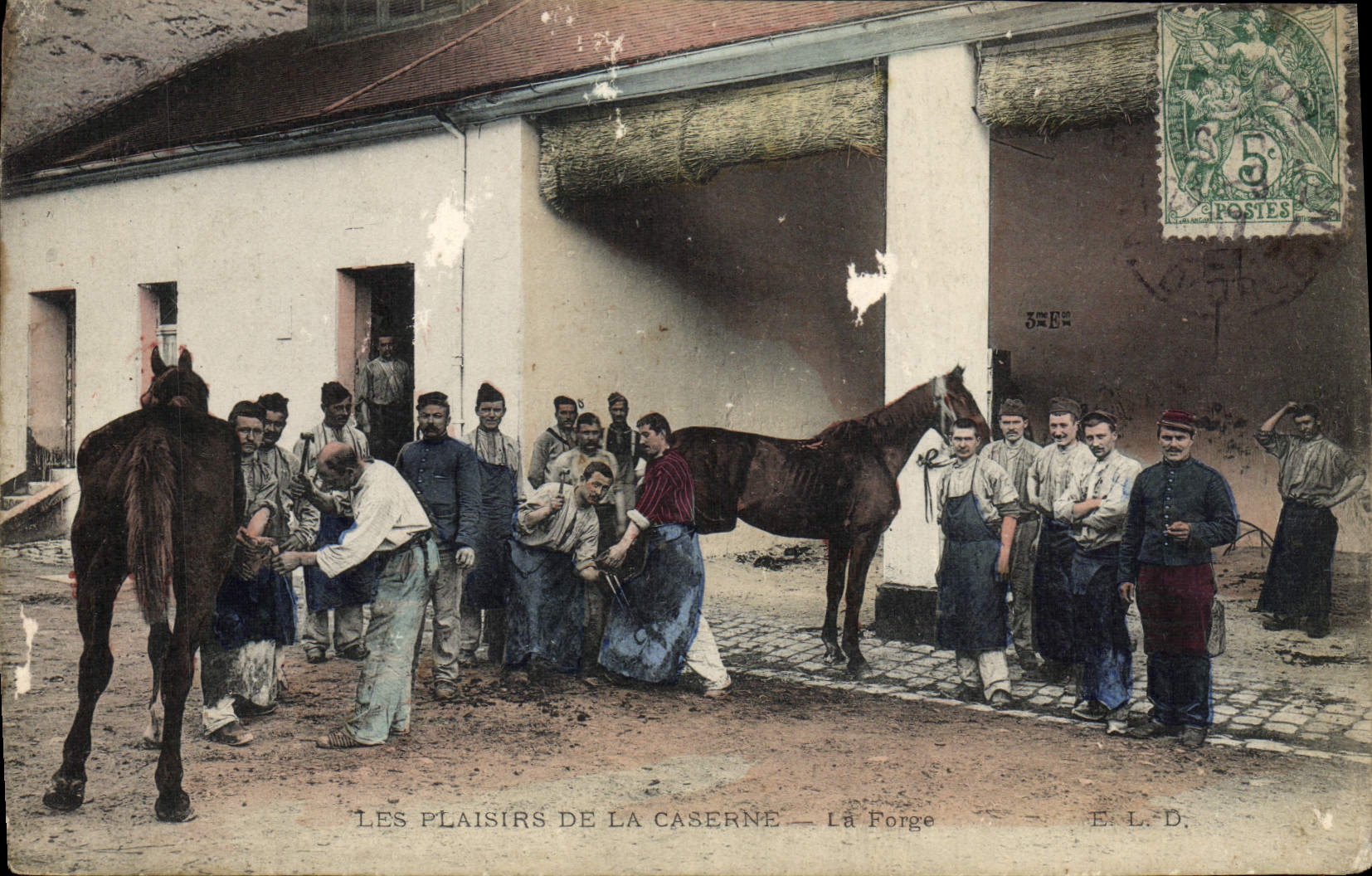 CPA Cheval Hippisme Equitation Les plaisirs de la caserne La forge Forgeron Militaria 