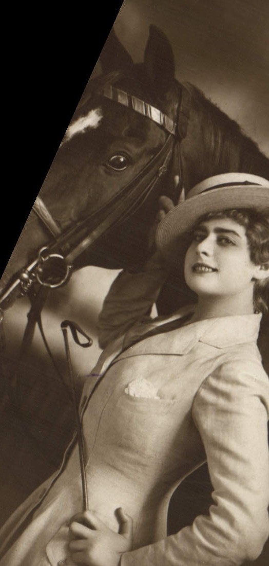 CPA Cheval Hippisme Equitation Femme 