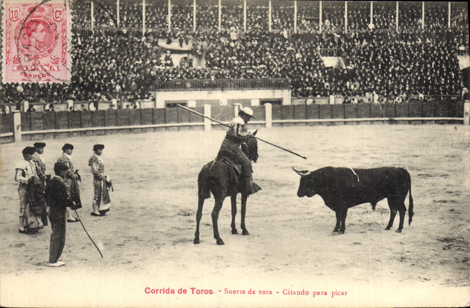 CPA Corrida Course de taureaux Suerte de vara Citando para picar 
