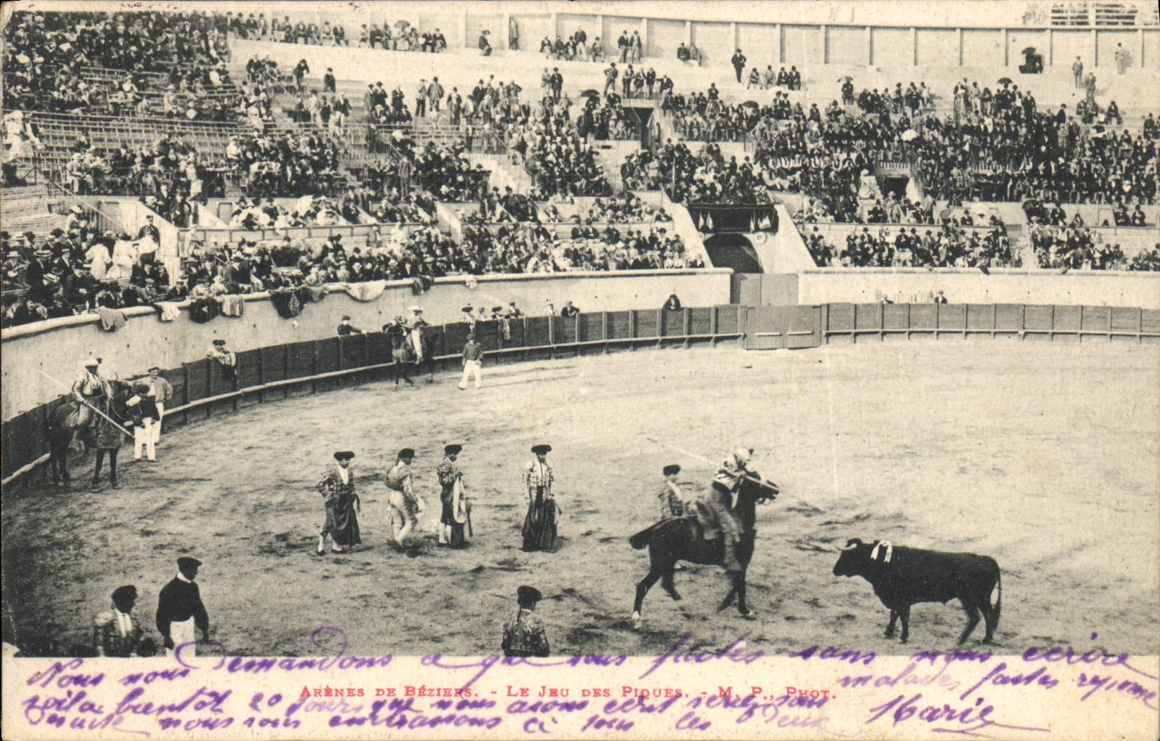 CPA Corrida Course de taureaux Arenes de Beziers Le jeu des piques